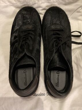 NWT Leather “furry” sneaker with shoe bag